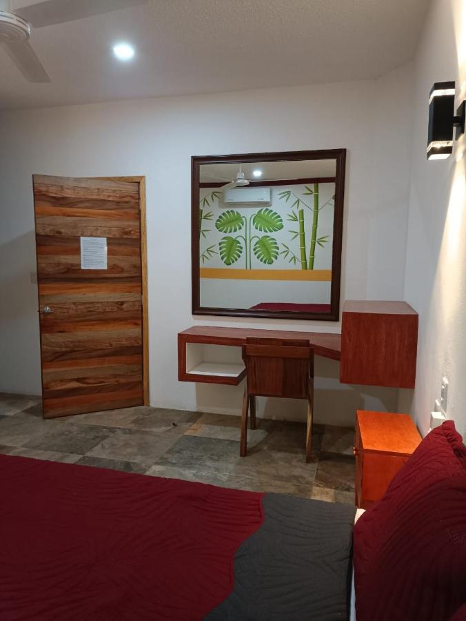 Hotel Axolotl ปูแอร์โตเอสกอนดิโด ภายนอก รูปภาพ