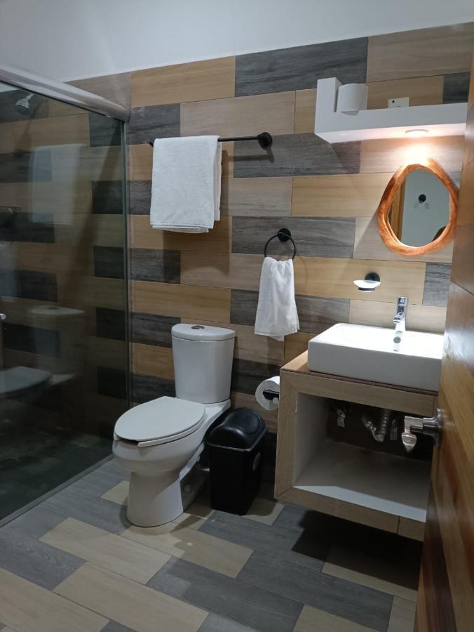 Hotel Axolotl ปูแอร์โตเอสกอนดิโด ภายนอก รูปภาพ