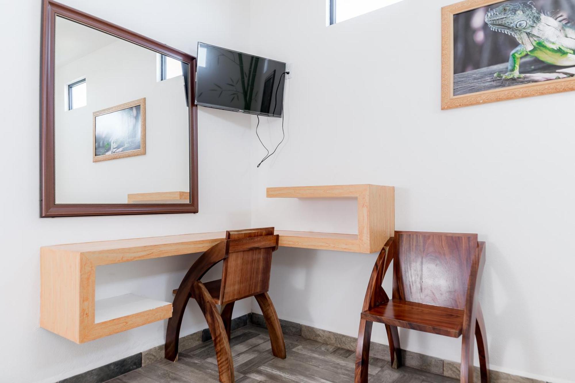 Hotel Axolotl ปูแอร์โตเอสกอนดิโด ภายนอก รูปภาพ